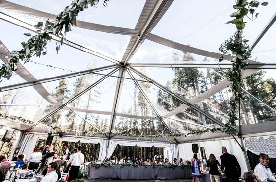 Clear top wedding tent for outdoor wedding