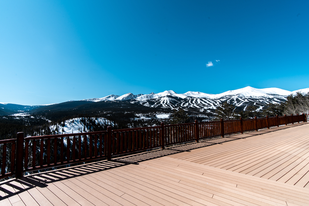 Lodge at Breckenridge wedding sky deck view